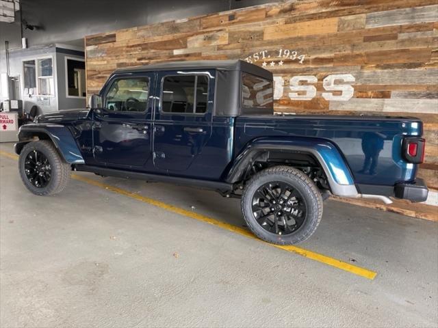 new 2025 Jeep Gladiator car, priced at $42,285