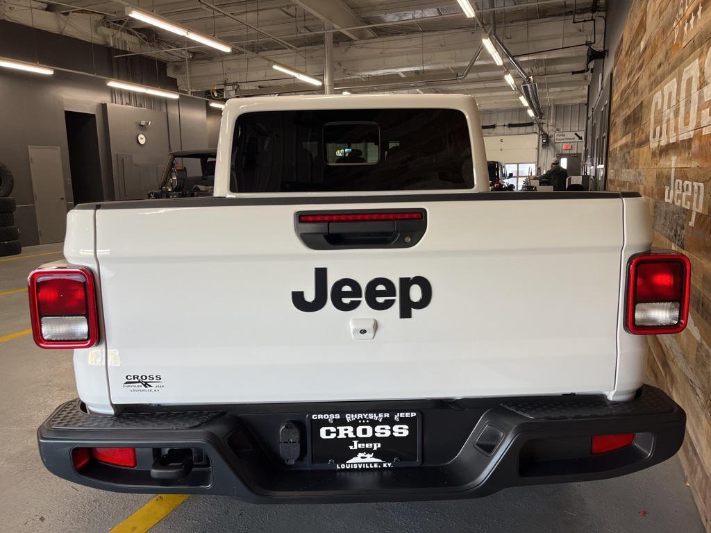 used 2025 Jeep Gladiator car, priced at $35,000
