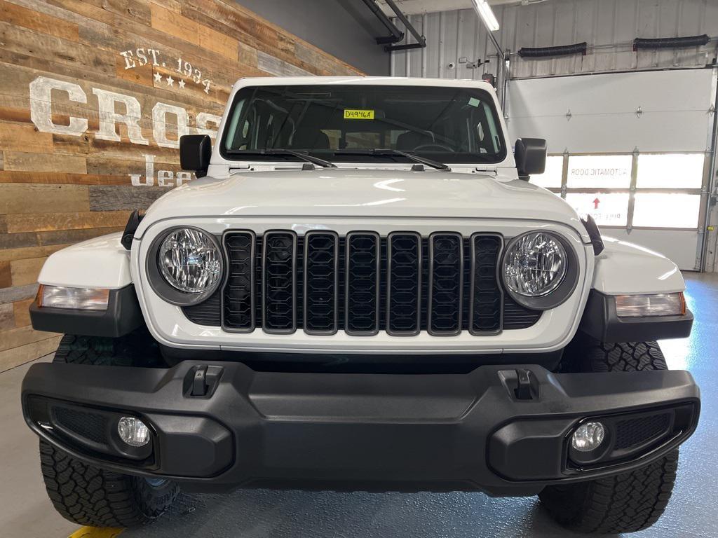 used 2025 Jeep Gladiator car, priced at $35,000