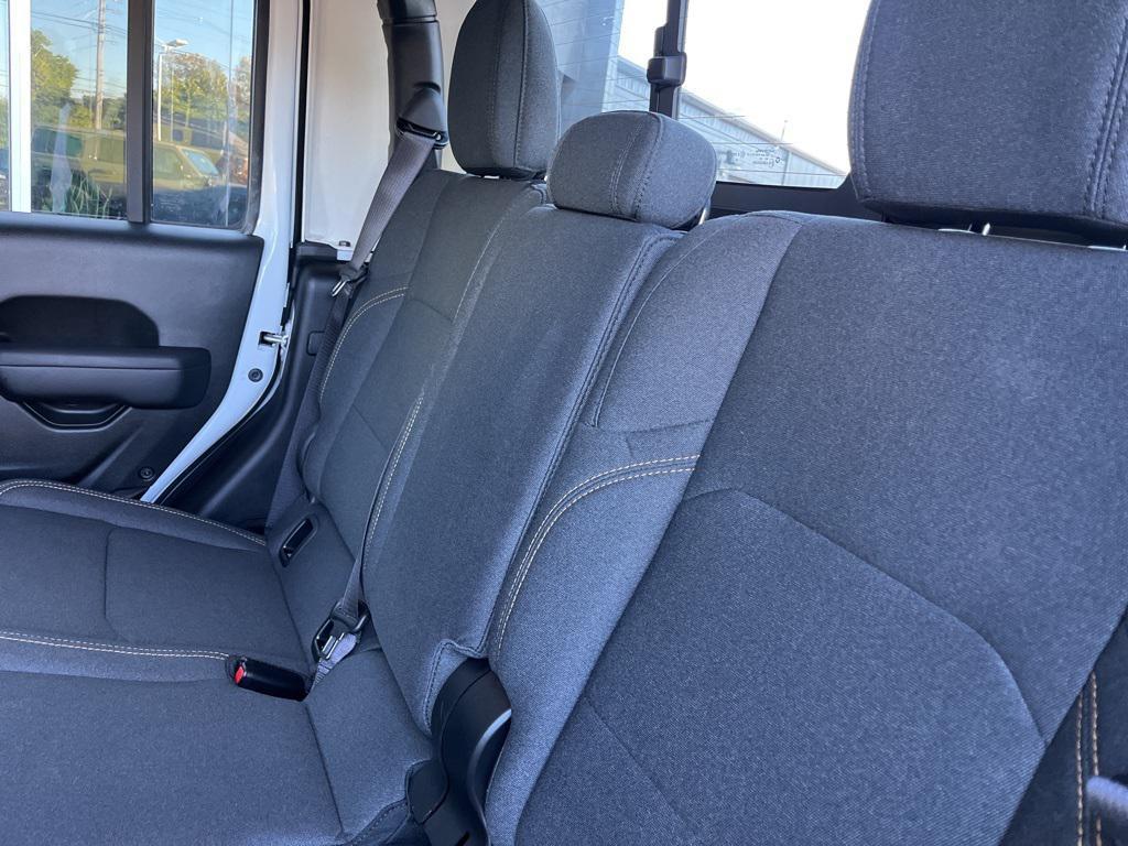 used 2025 Jeep Gladiator car, priced at $35,000