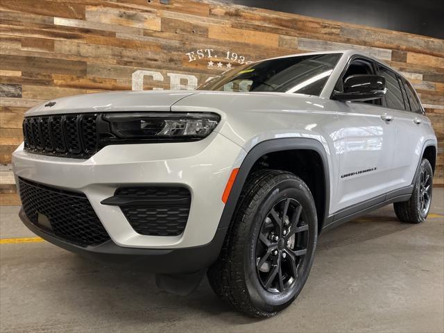 new 2025 Jeep Grand Cherokee car, priced at $41,609