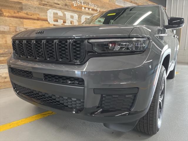 new 2025 Jeep Grand Cherokee L car, priced at $41,206