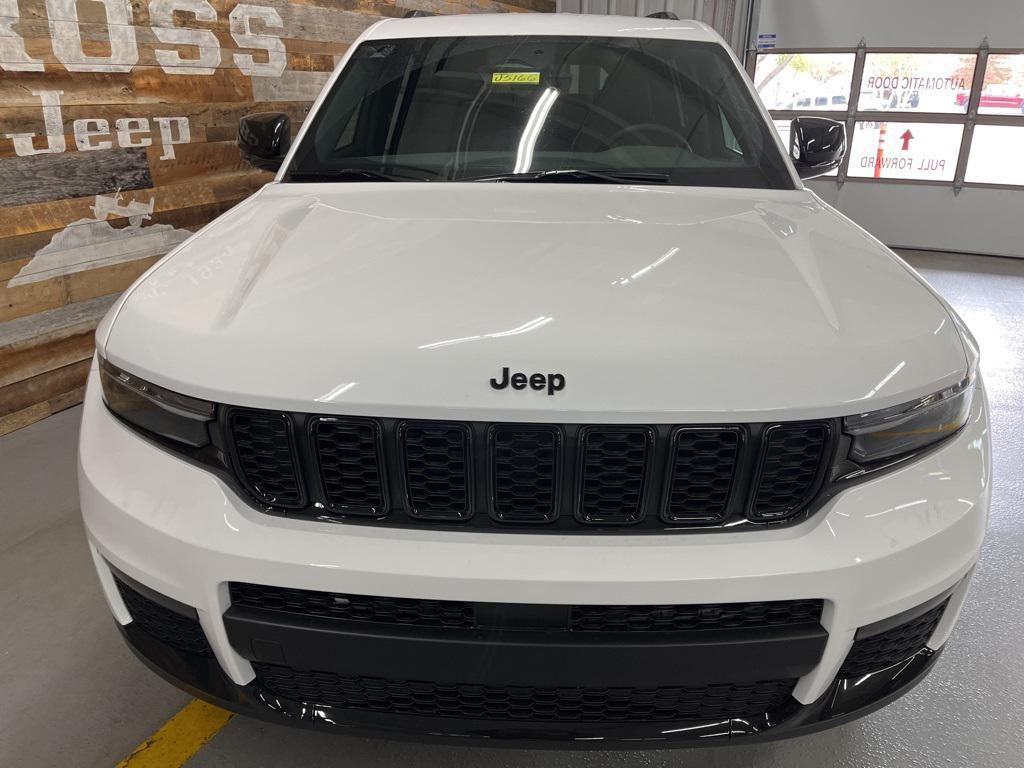 new 2025 Jeep Grand Cherokee L car, priced at $44,345