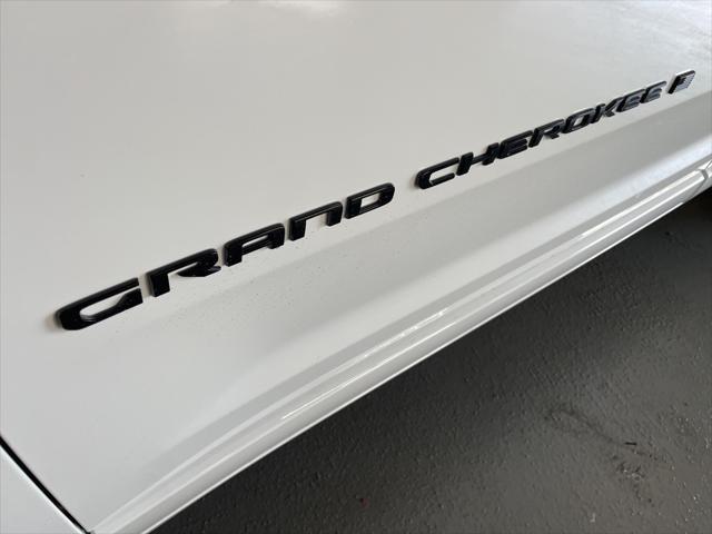 new 2025 Jeep Grand Cherokee car, priced at $62,161