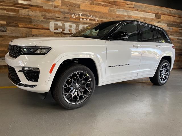 new 2025 Jeep Grand Cherokee car, priced at $62,161