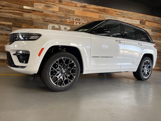 new 2025 Jeep Grand Cherokee car, priced at $62,161