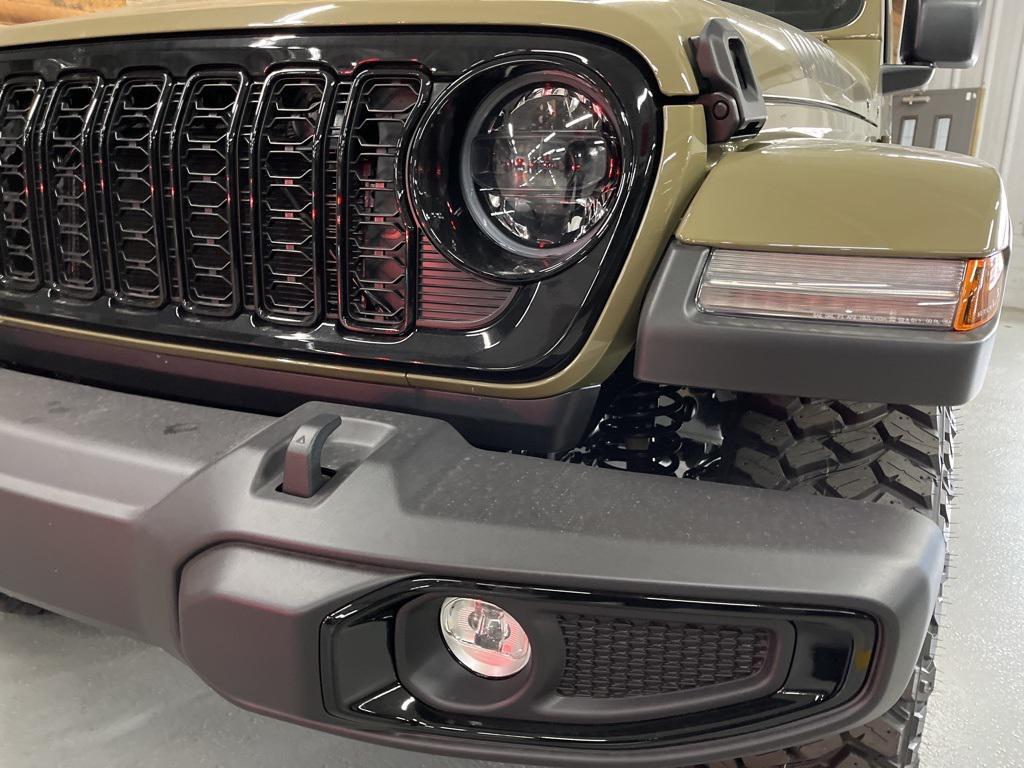 new 2026 Jeep Gladiator car, priced at $47,610