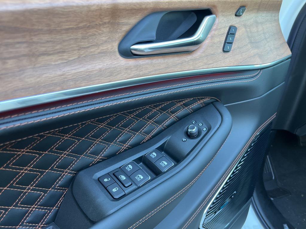 new 2025 Jeep Grand Cherokee L car, priced at $62,000