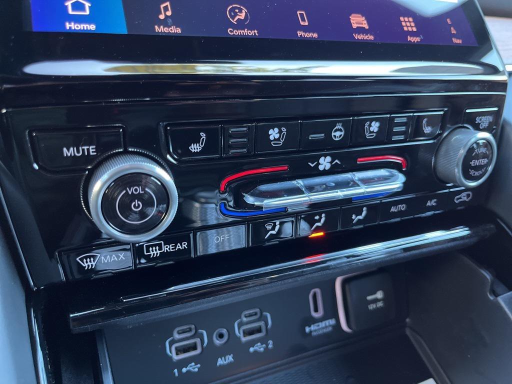 new 2025 Jeep Grand Cherokee L car, priced at $62,000