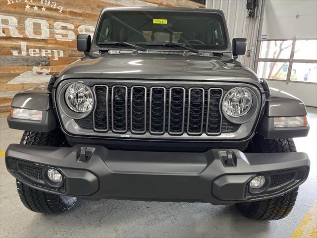 new 2025 Jeep Gladiator car, priced at $41,885