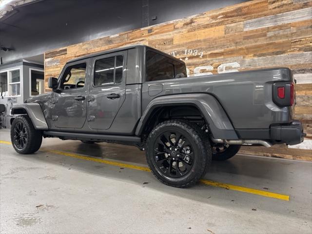 new 2025 Jeep Gladiator car, priced at $41,885