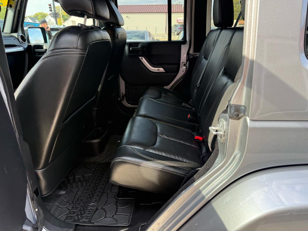 used 2015 Jeep Wrangler Unlimited car, priced at $22,900