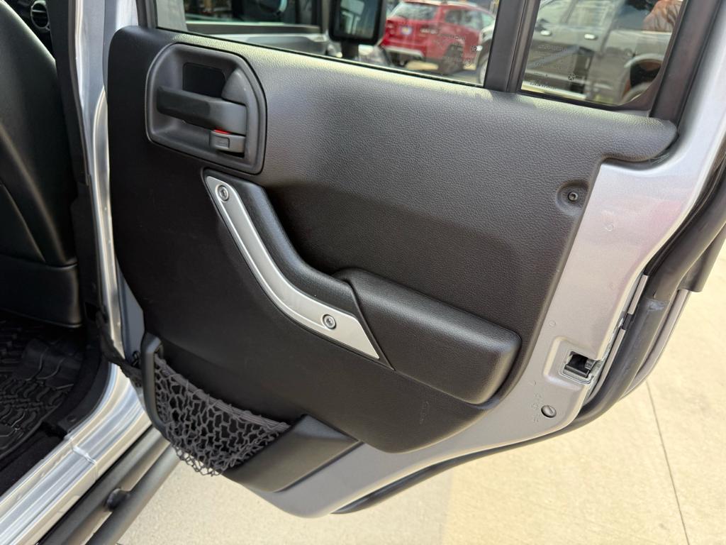 used 2015 Jeep Wrangler Unlimited car, priced at $22,900