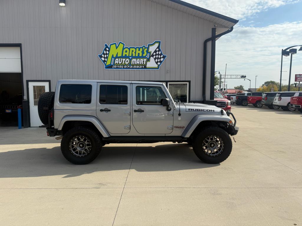 used 2015 Jeep Wrangler Unlimited car, priced at $22,900