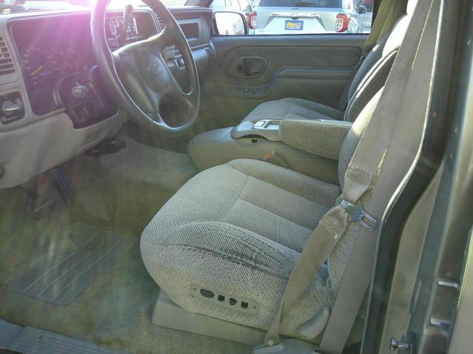 used 2000 Chevrolet 2500 car, priced at $8,900