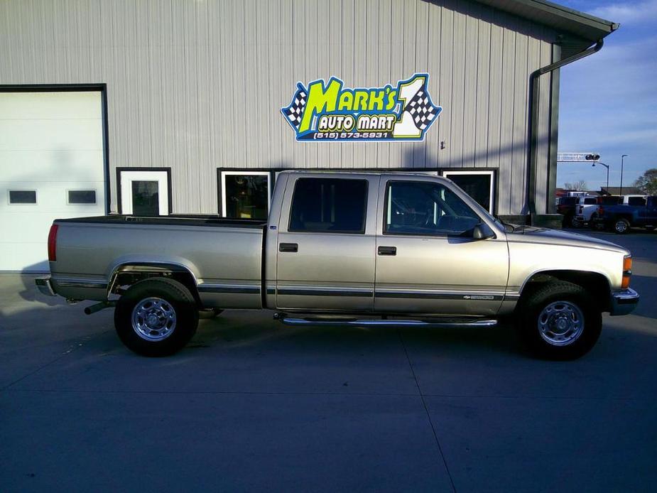 used 2000 Chevrolet 2500 car, priced at $8,900