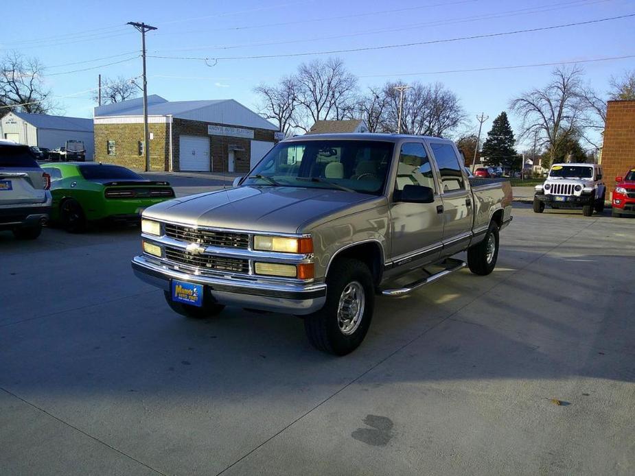 used 2000 Chevrolet 2500 car, priced at $8,900