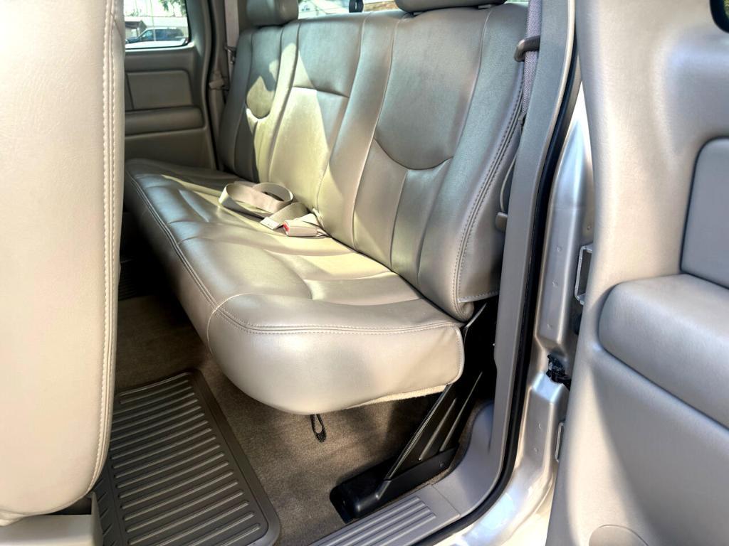 used 2004 GMC Sierra 2500 car, priced at $21,900