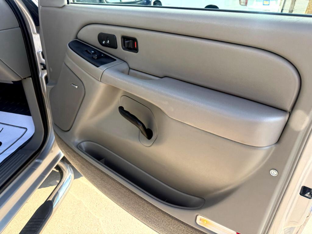used 2004 GMC Sierra 2500 car, priced at $21,900