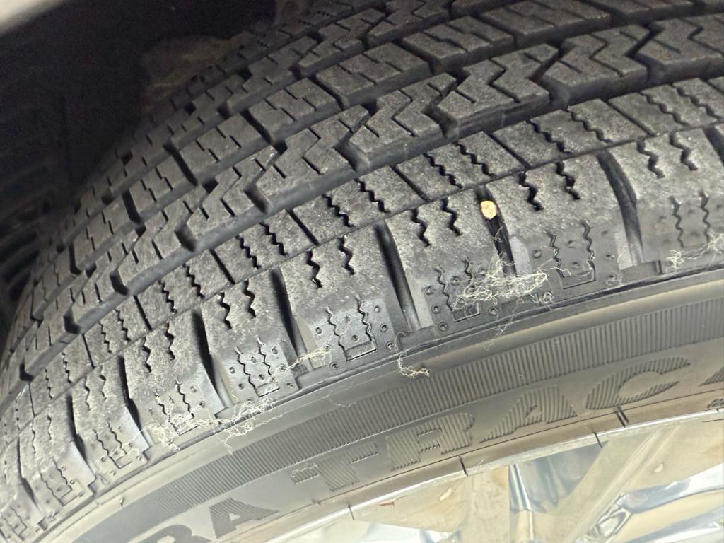 used 2021 Toyota Highlander car, priced at $32,900