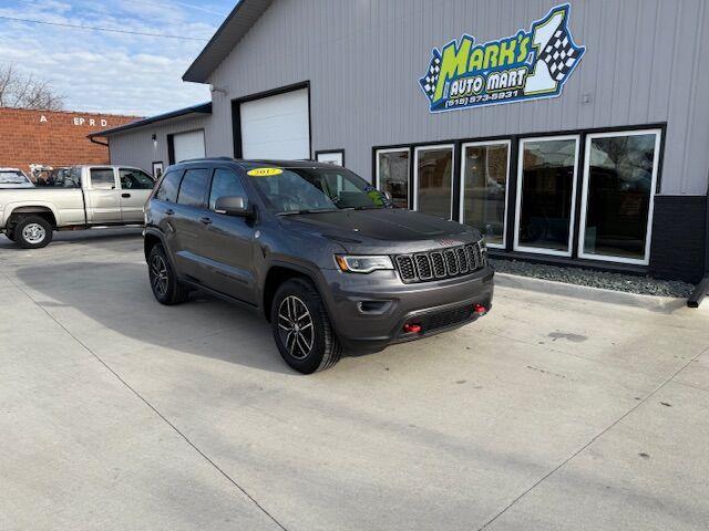 used 2017 Jeep Grand Cherokee car, priced at $18,900