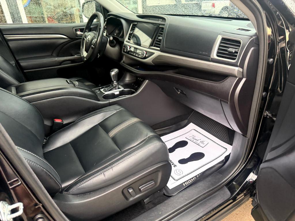 used 2017 Toyota Highlander car, priced at $22,900