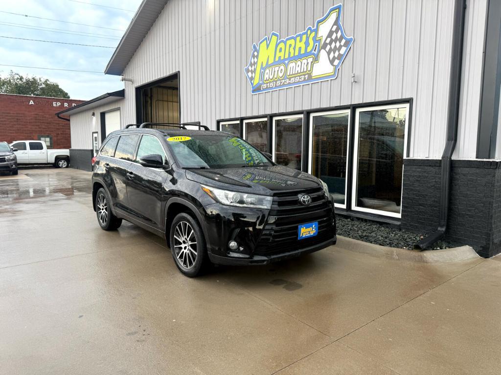 used 2017 Toyota Highlander car, priced at $22,900
