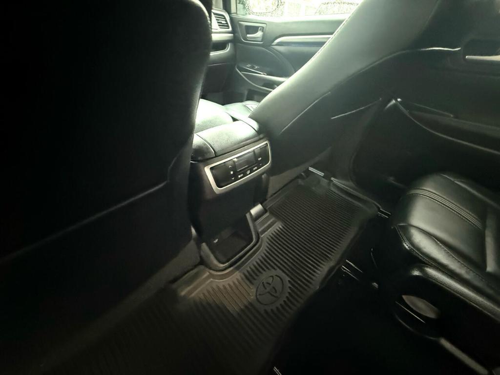 used 2017 Toyota Highlander car, priced at $22,900