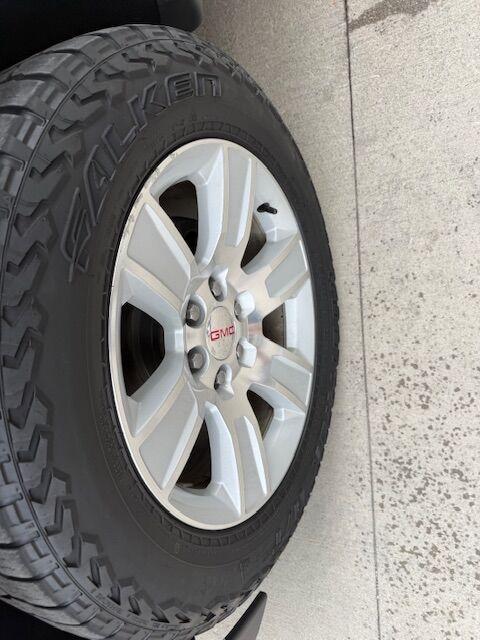 used 2018 GMC Sierra 1500 car, priced at $28,900