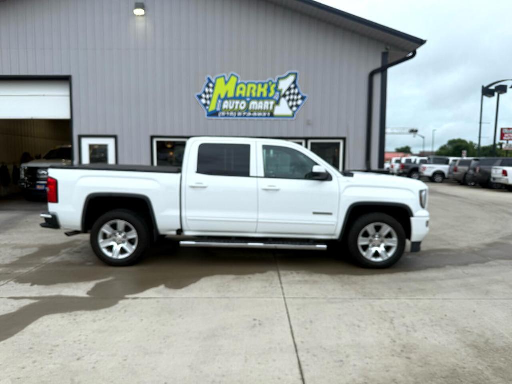 used 2018 GMC Sierra 1500 car, priced at $27,900
