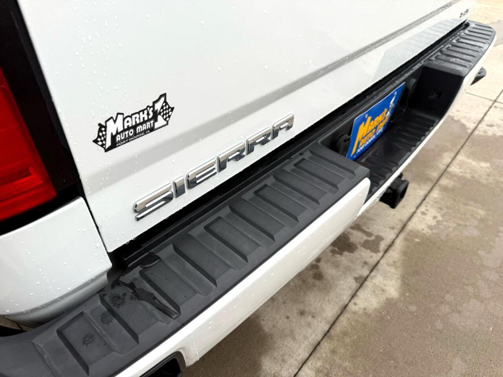 used 2018 GMC Sierra 1500 car, priced at $27,900