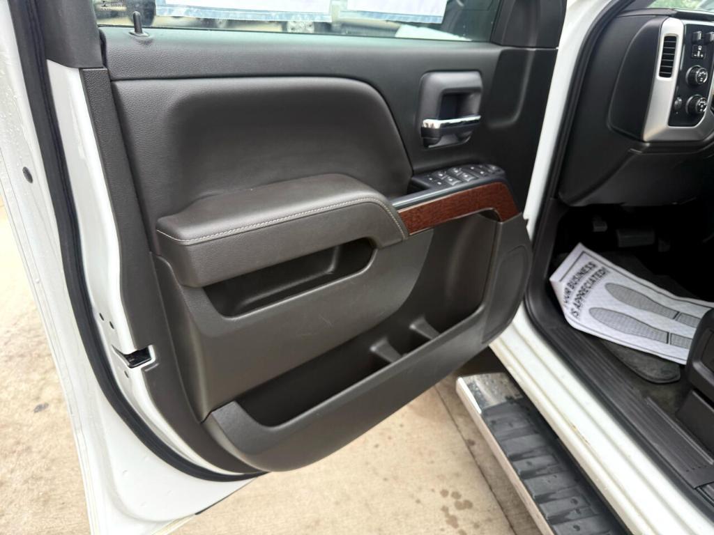 used 2018 GMC Sierra 1500 car, priced at $27,900