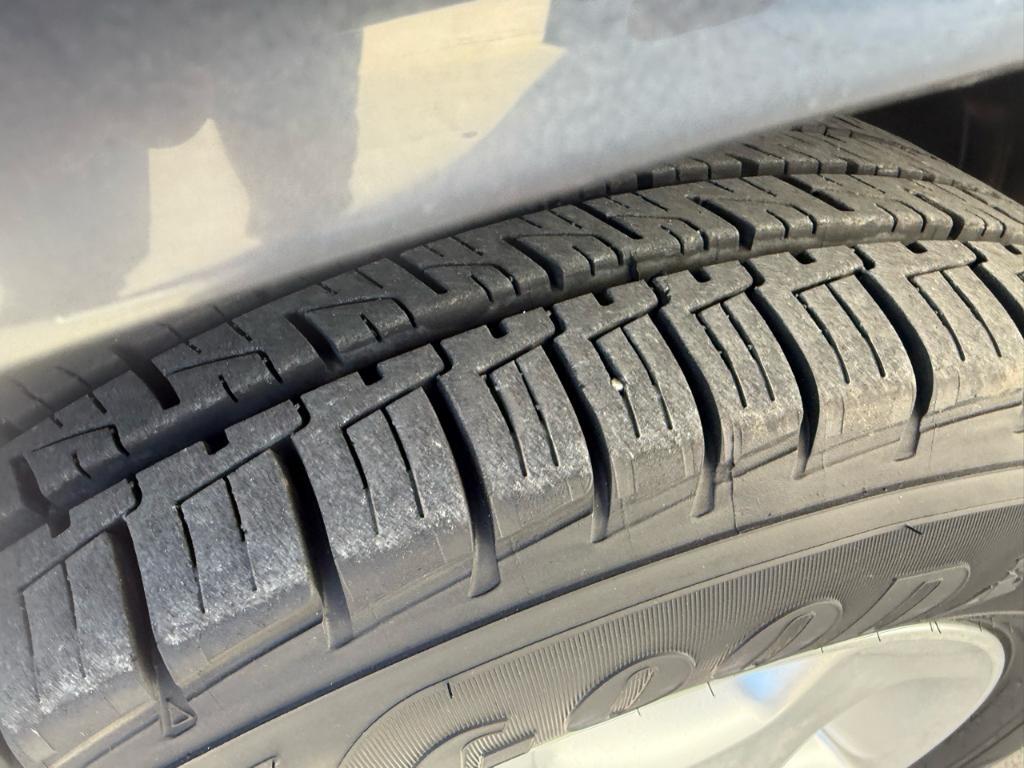 used 2005 Toyota Highlander car, priced at $6,900