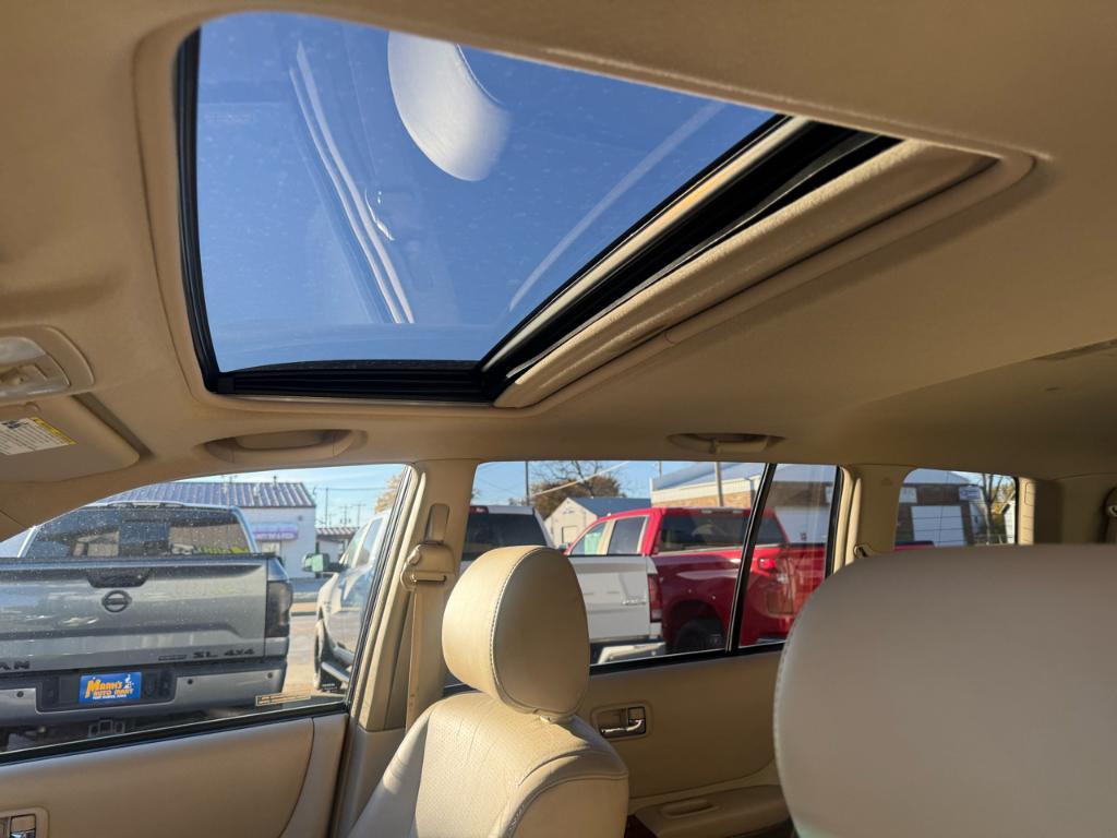 used 2005 Toyota Highlander car, priced at $6,900