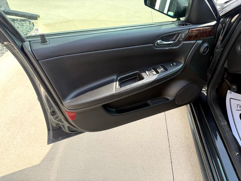 used 2014 Chevrolet Impala Limited car, priced at $10,900