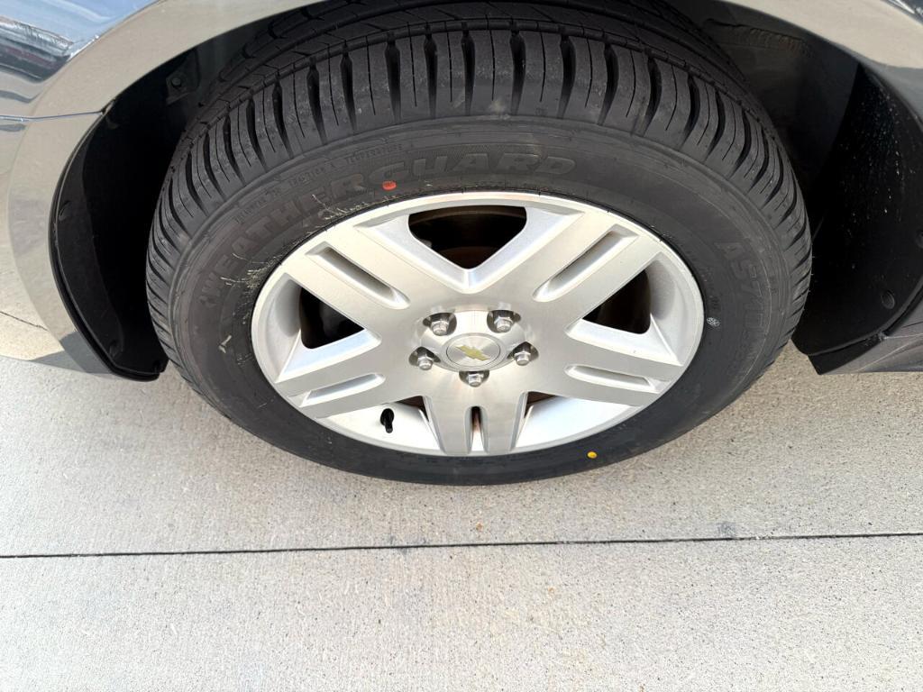 used 2014 Chevrolet Impala Limited car, priced at $10,900