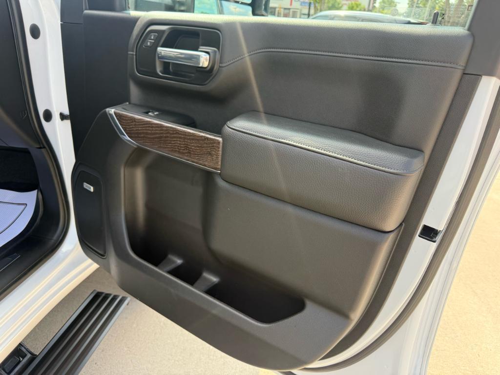 used 2022 GMC Sierra 2500 car, priced at $59,900
