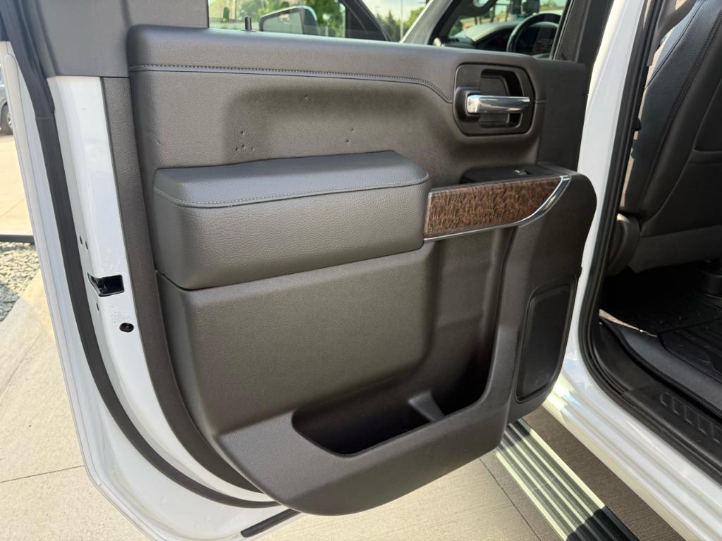 used 2022 GMC Sierra 2500 car, priced at $59,900