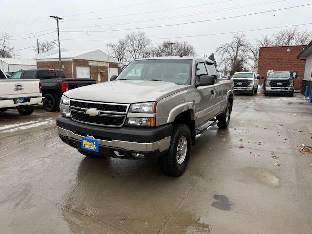 used 2006 Chevrolet Silverado 2500 car, priced at $25,900