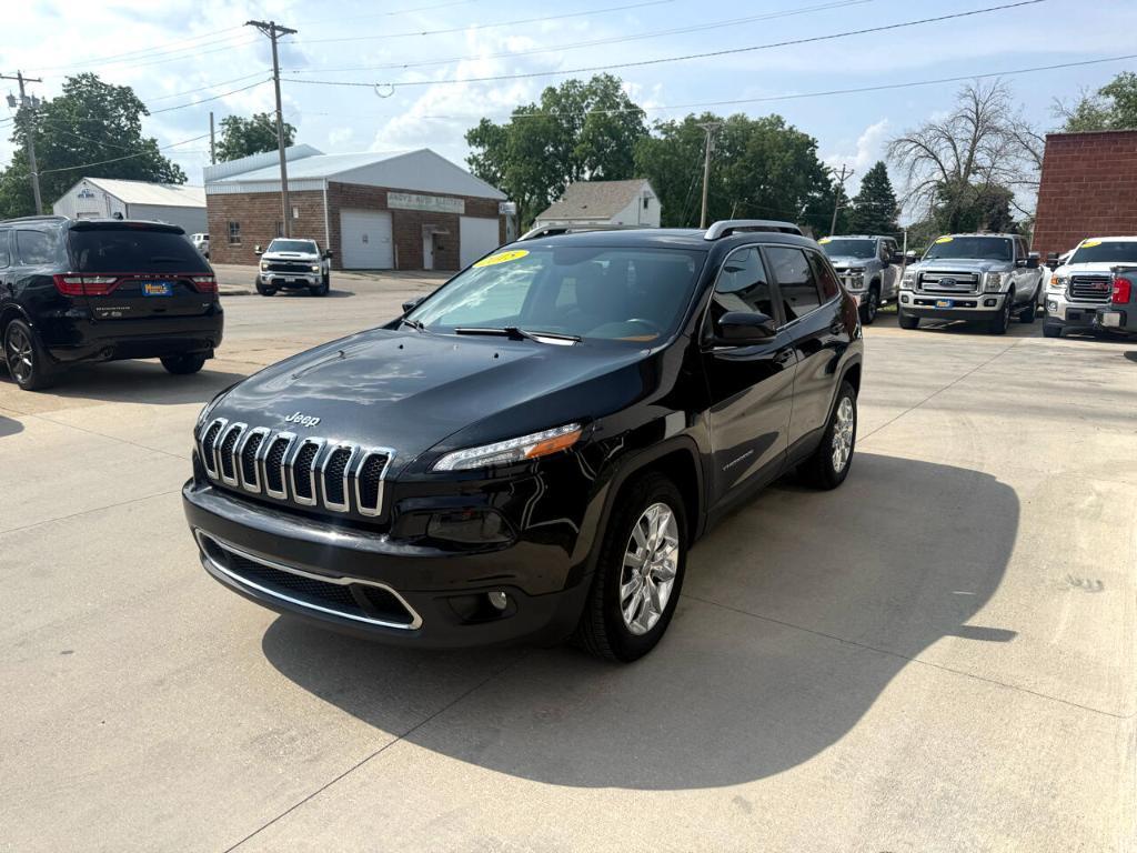 used 2015 Jeep Cherokee car, priced at $13,900