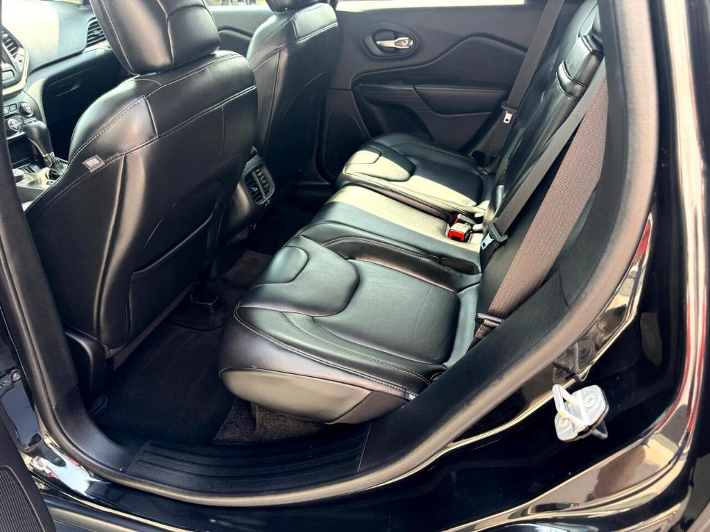 used 2015 Jeep Cherokee car, priced at $13,900
