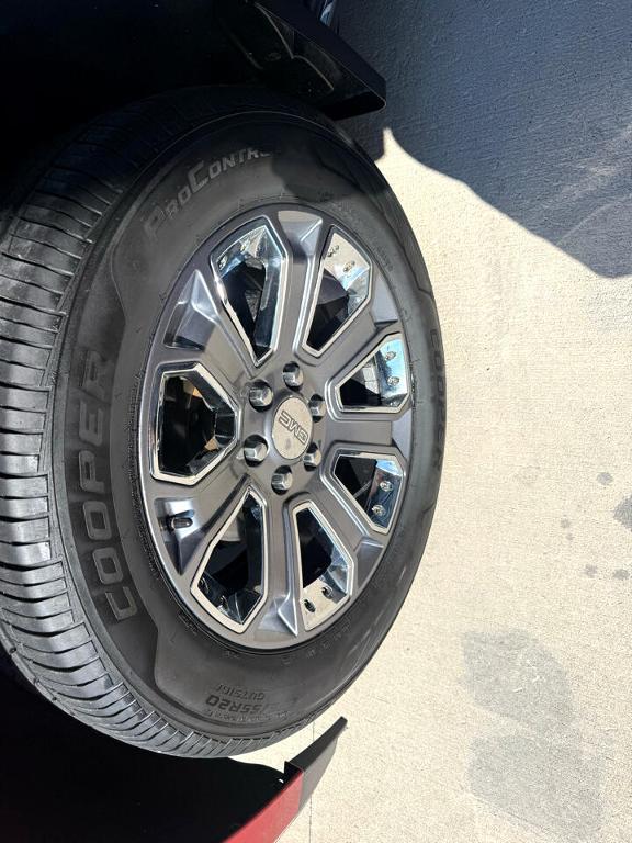 used 2015 GMC Yukon car, priced at $22,900