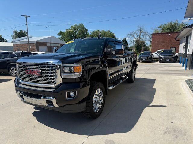 used 2015 GMC Sierra 2500 car, priced at $34,900