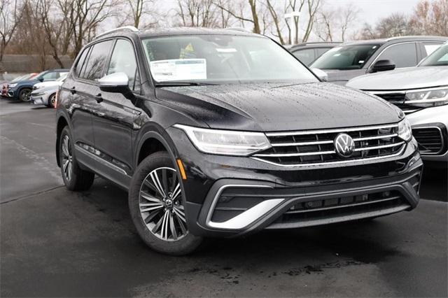 new 2024 Volkswagen Tiguan car, priced at $29,186