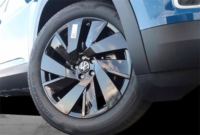 new 2026 Volkswagen Atlas car, priced at $47,022