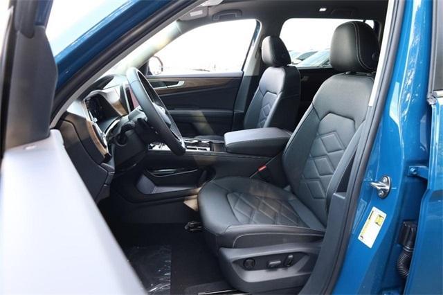 new 2026 Volkswagen Atlas car, priced at $47,022