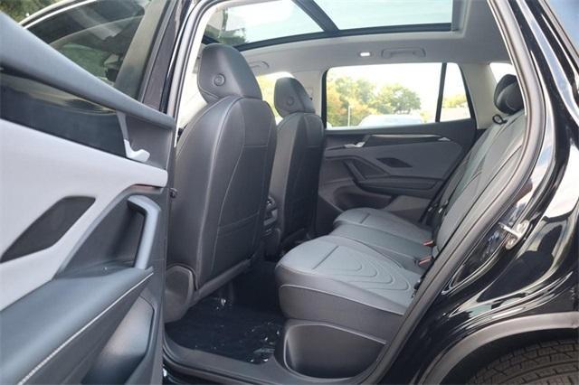 new 2025 Volkswagen Tiguan car, priced at $35,494