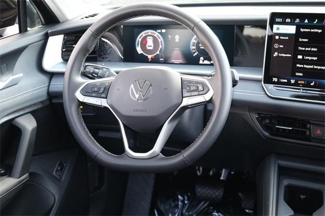 new 2025 Volkswagen Tiguan car, priced at $35,494