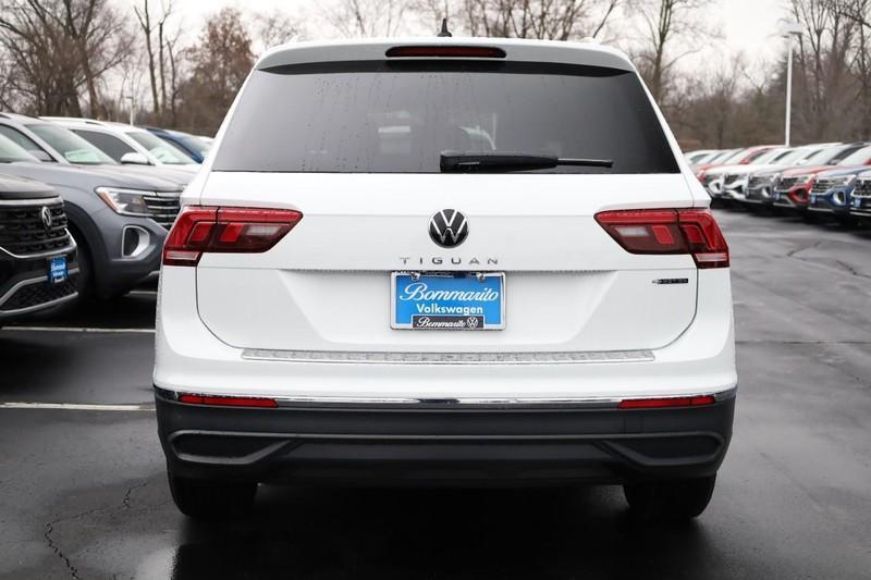 new 2024 Volkswagen Tiguan car, priced at $29,639
