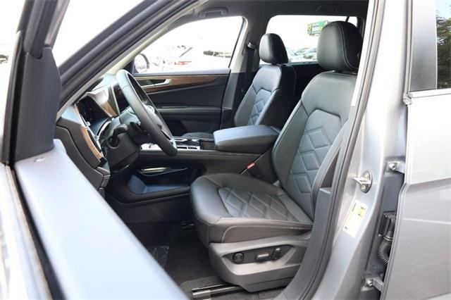 new 2026 Volkswagen Atlas car, priced at $46,076